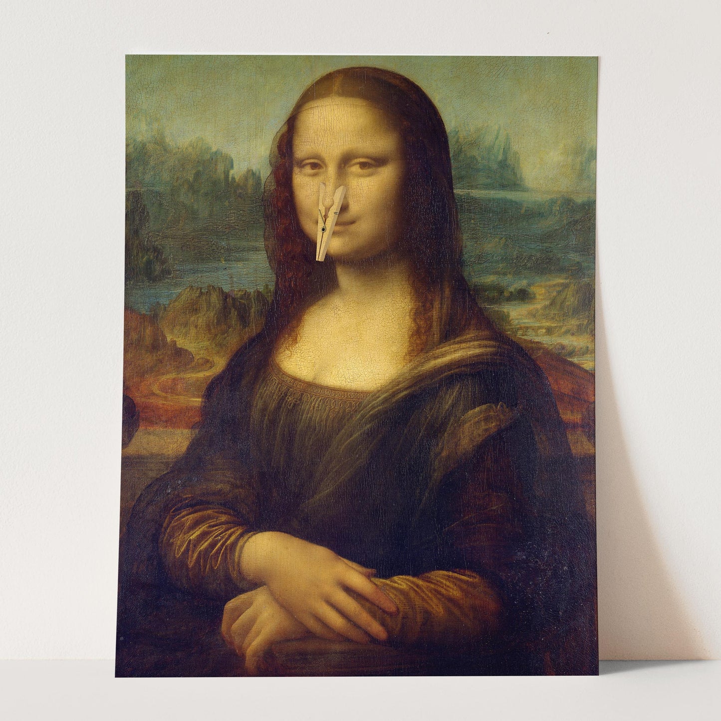 Mona Lisa Plugging Her Nose