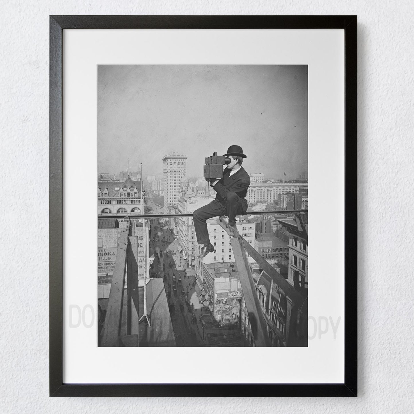 Photographing New York City 18 stories above Fifth Avenue