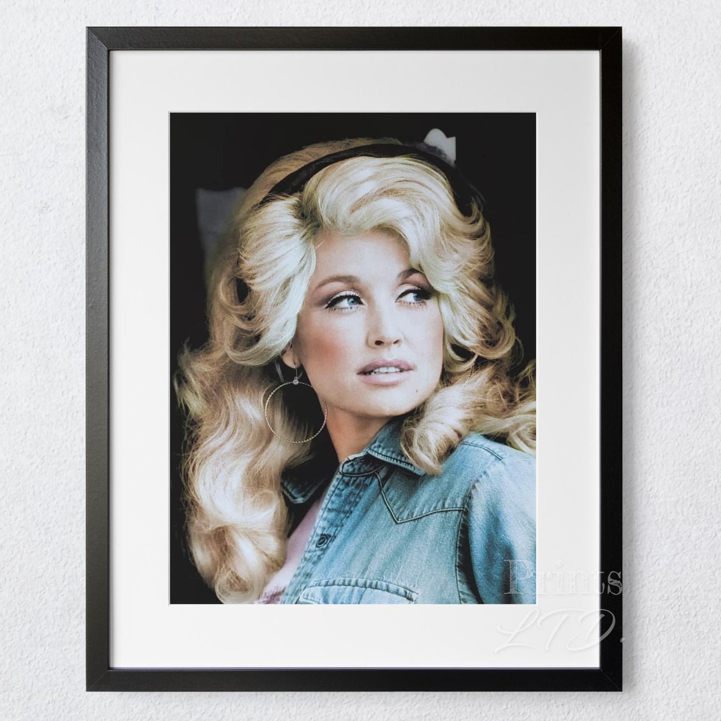 Dolly Parton in color