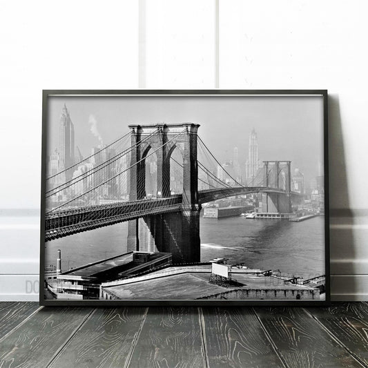 Brooklyn Bridge, New York City 1900s