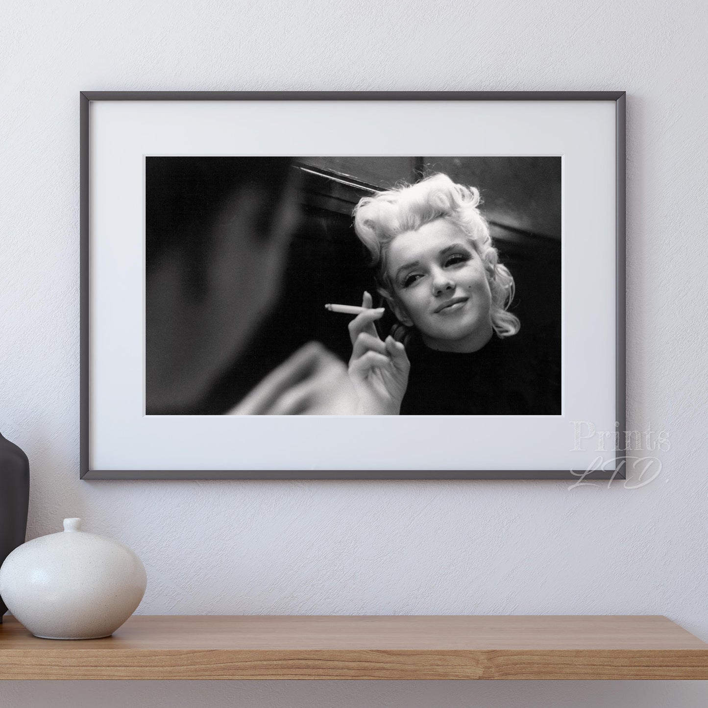 Marilyn Monroe smoking a cigarette