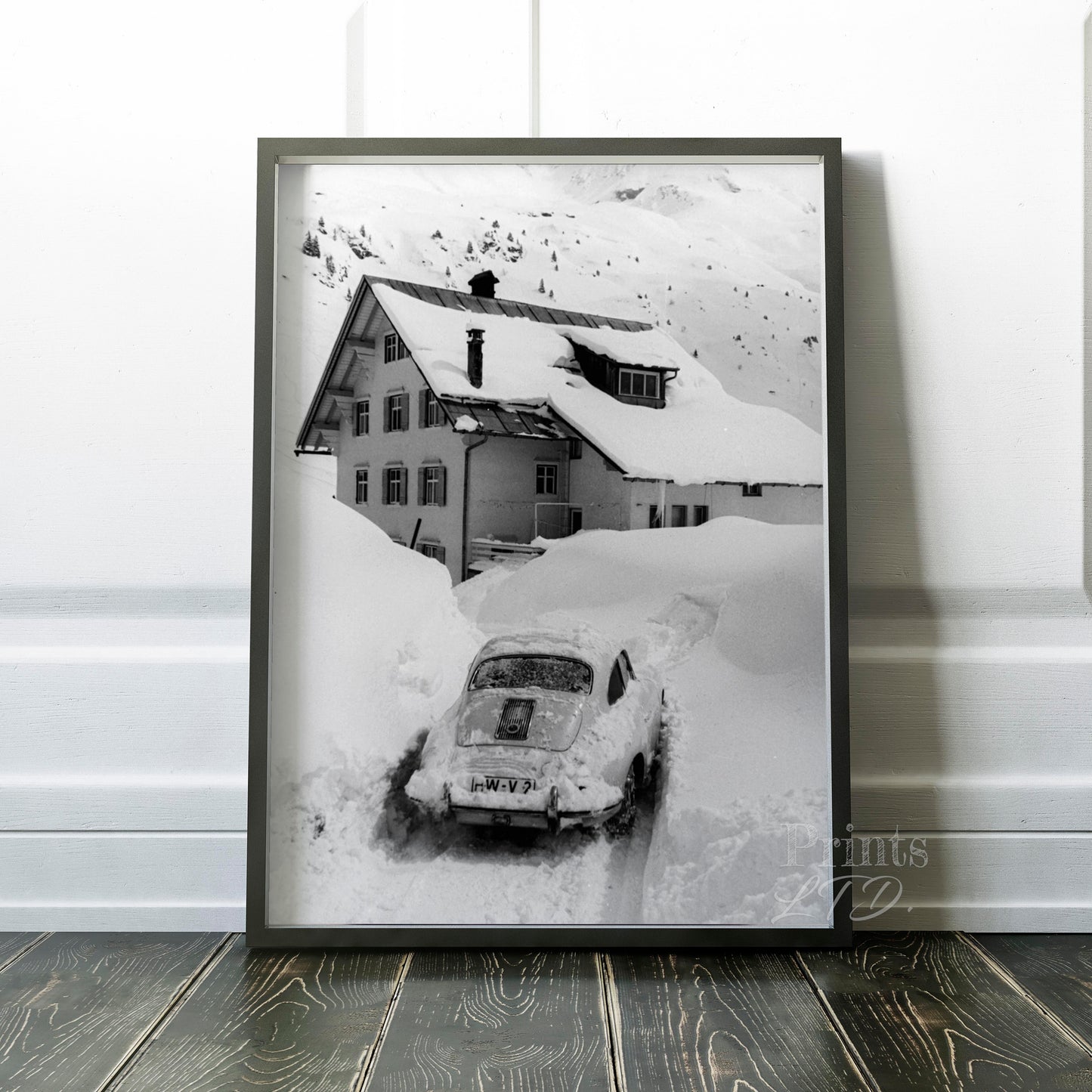 Porsche 911 At Ski Chalet