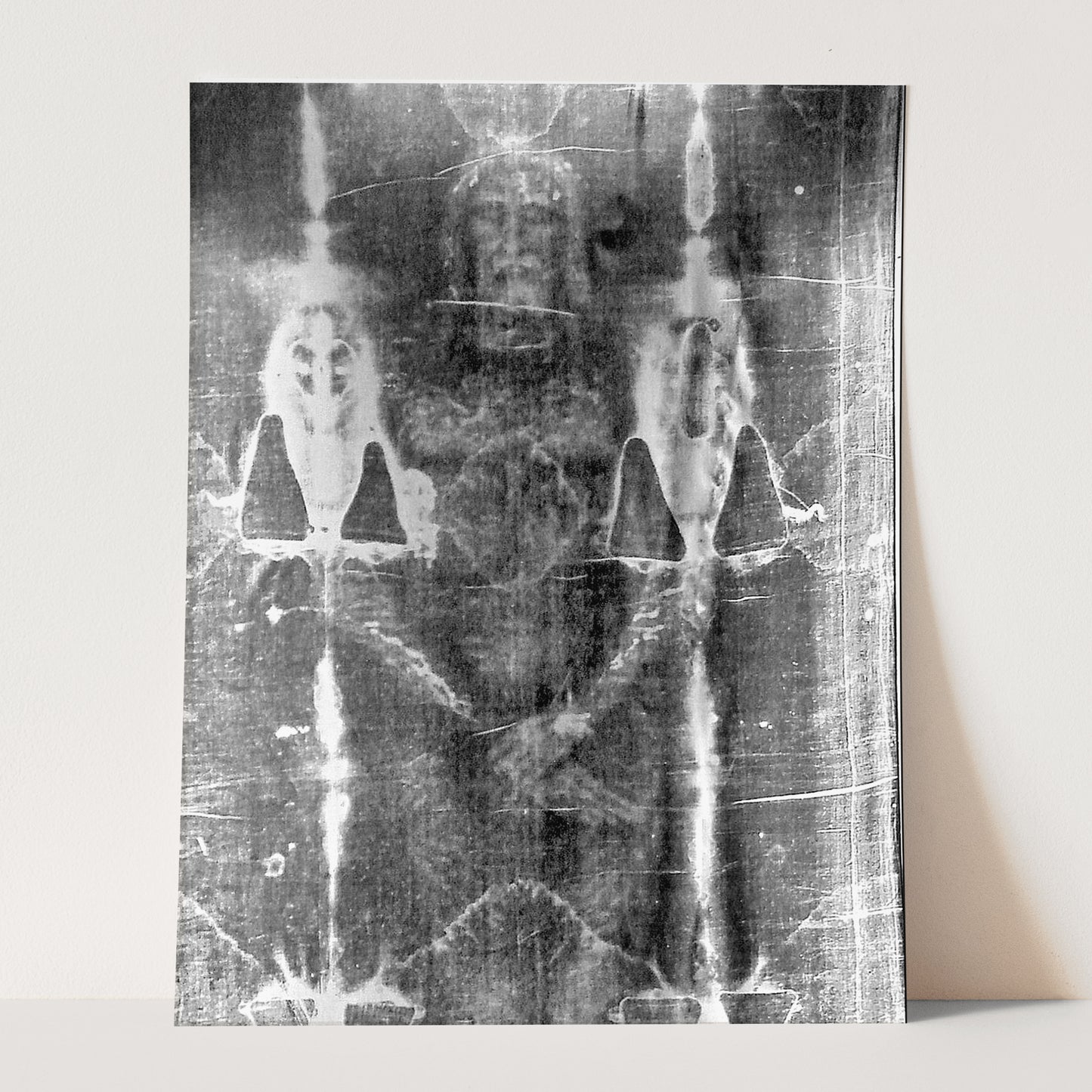 Shroud of Turin, Face & Body of Jesus