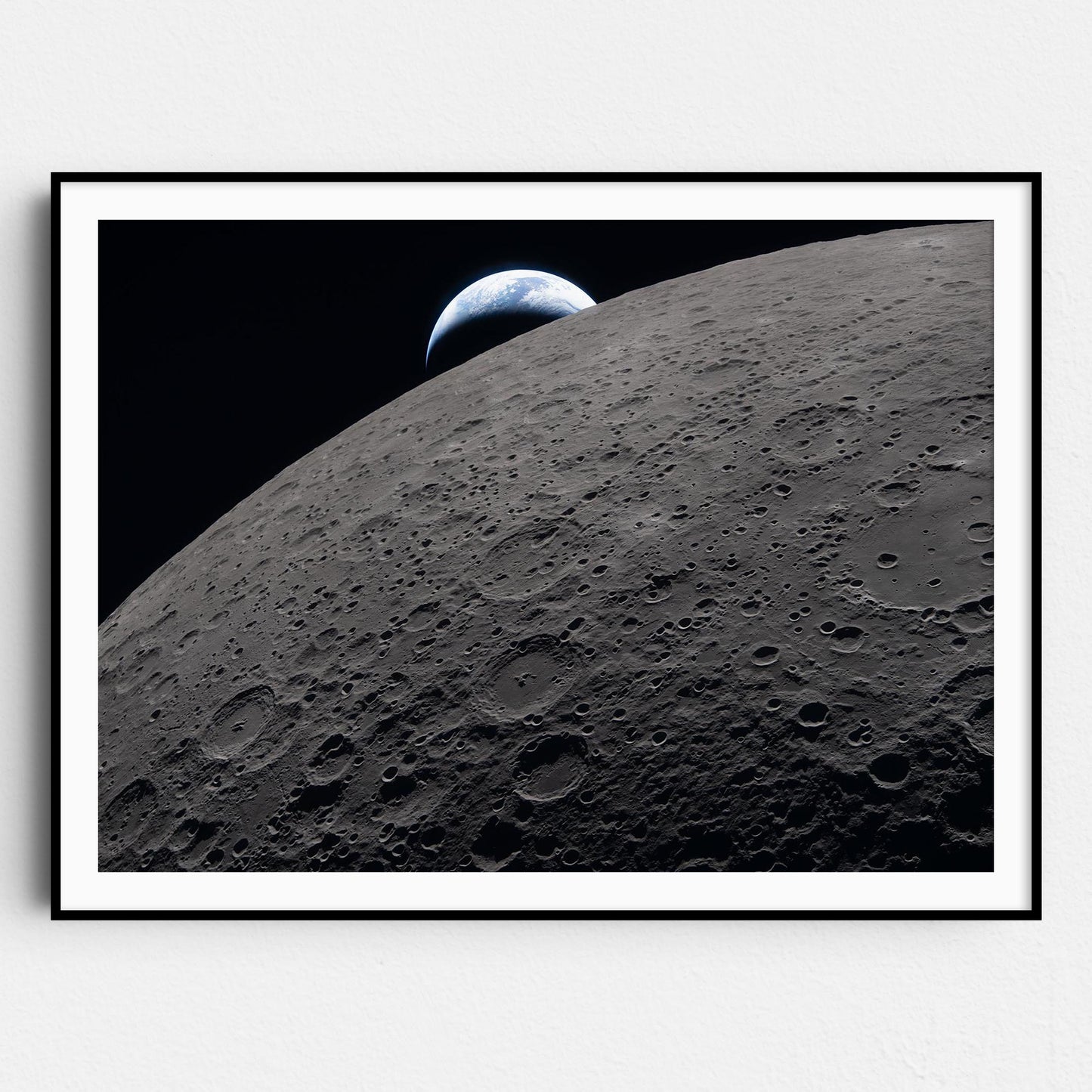 Artemis II - A Setting Earth (NASA Artemis 2 Mission)