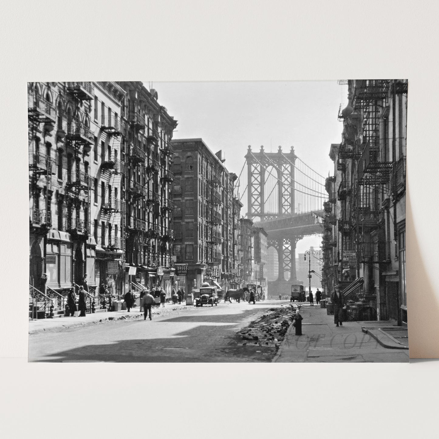 Pike and Henry Street with the Manhattan Bridge